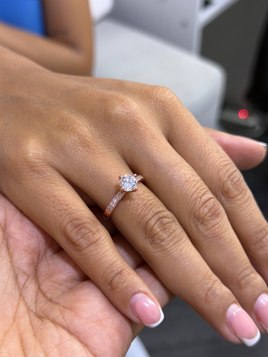 Anillo promesa con baño en oro rosa