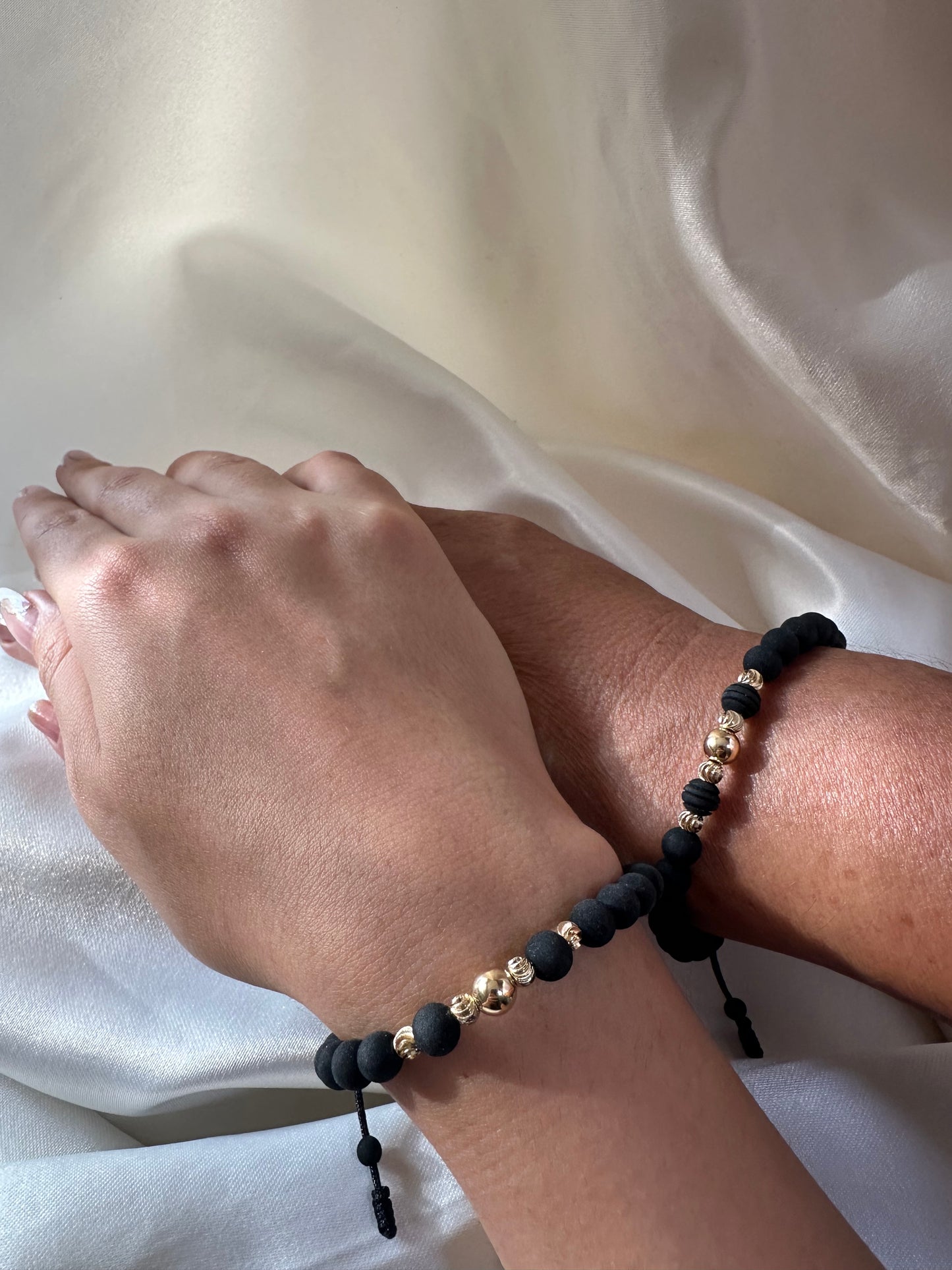 Pulseras pareja en oro laminado