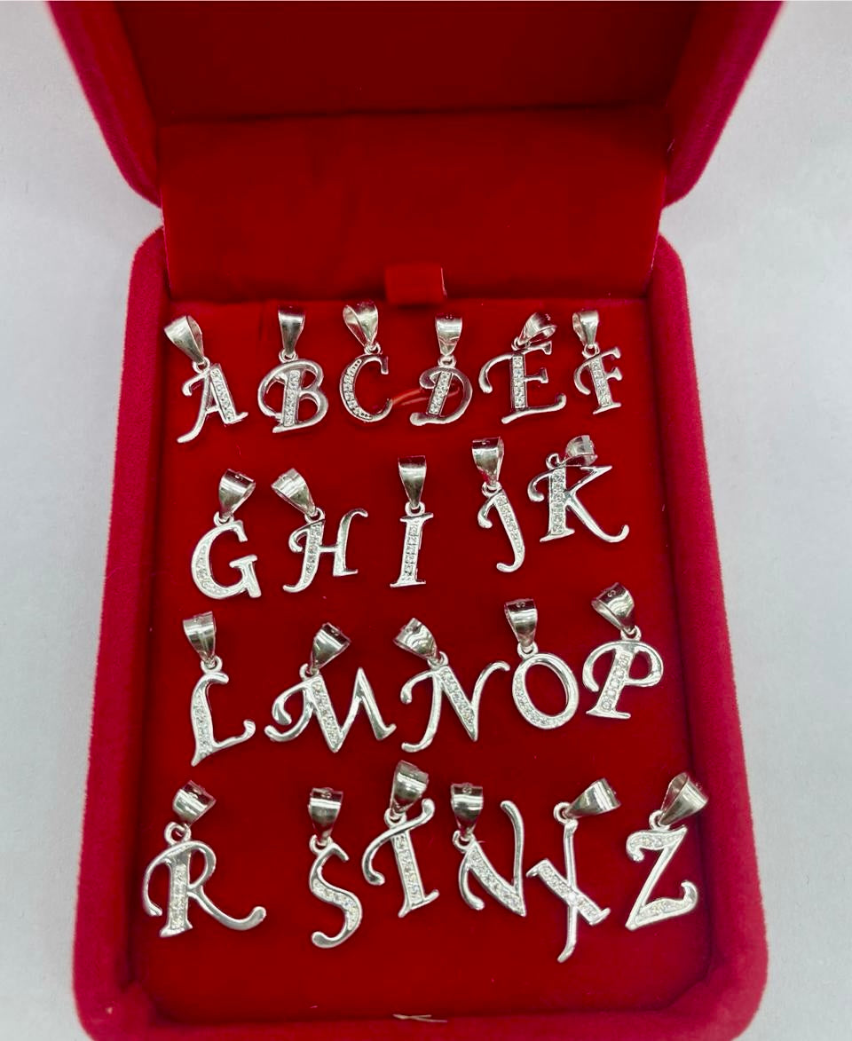 Cadena para hombre con inicial