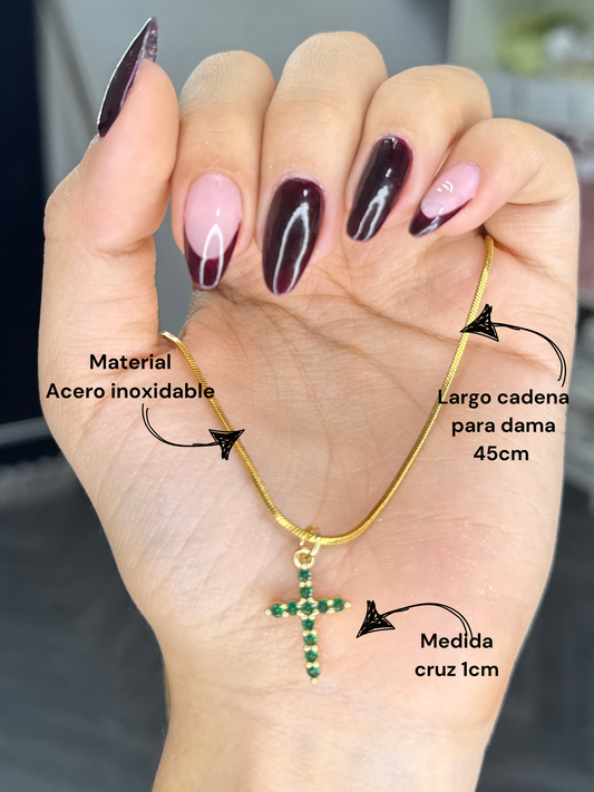 Cadena cruz circón verde en acero para dama