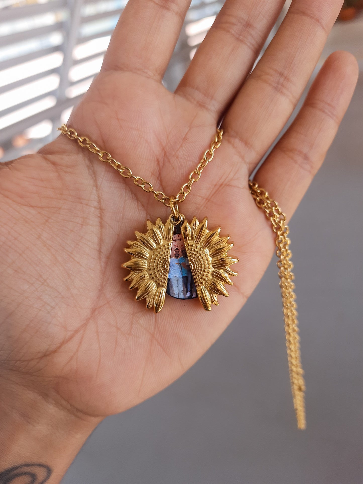 Cadena girasol con fotografia 🌻 - Extravaganza accesorios