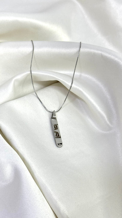 Cadena mirada+inicial para dama