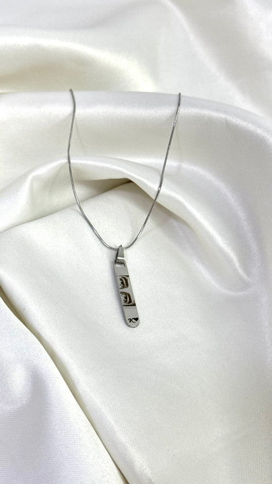 Cadena mirada+inicial para dama