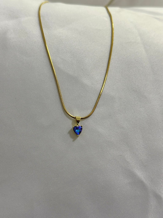 Cadena con dije en forma de corazón swarovski