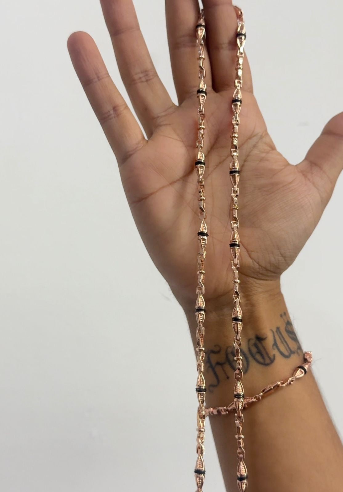 Cadena dubai en oro laminado color oro rosa