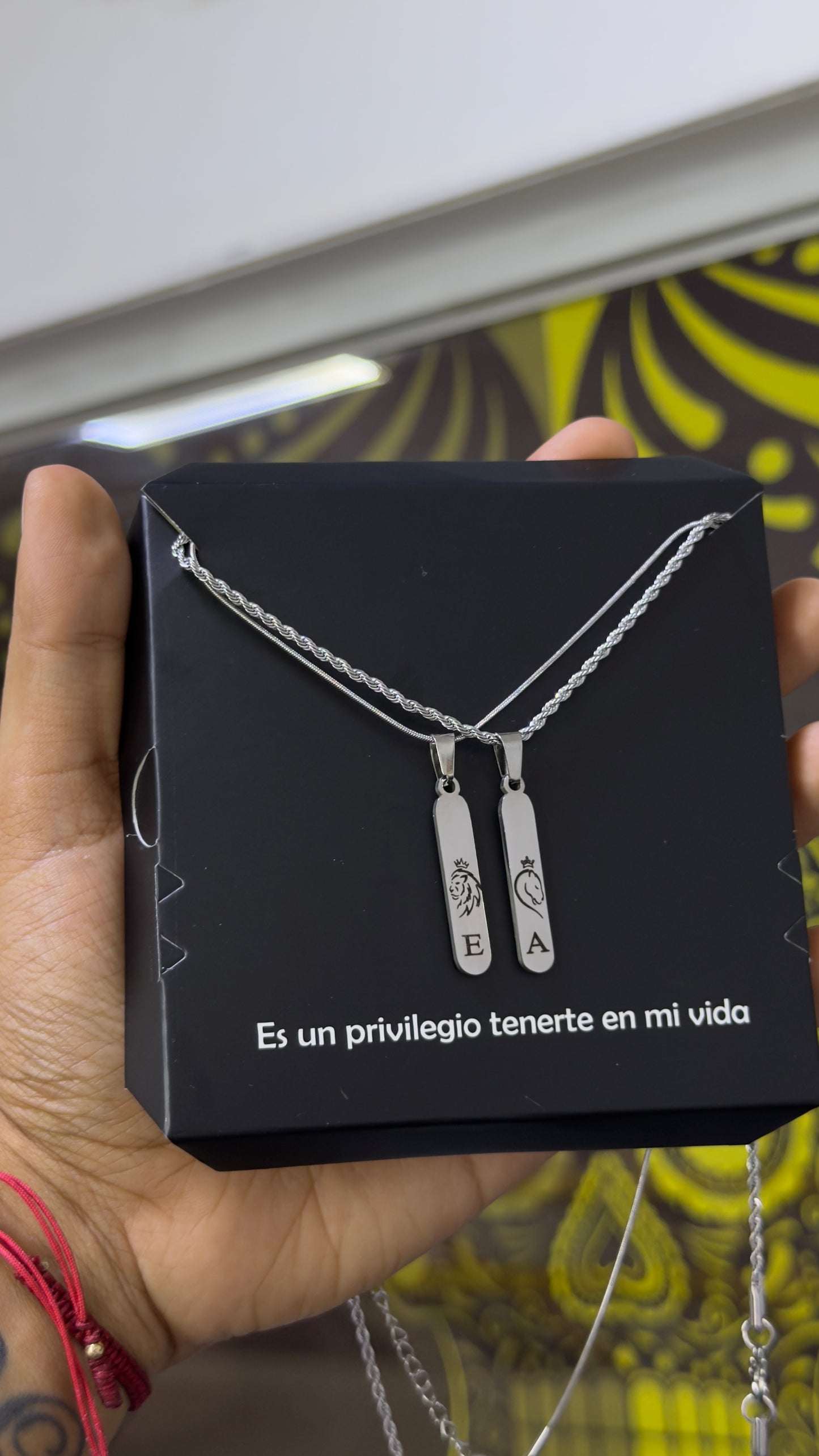 Cadenas con dije largo personalizado color plateado