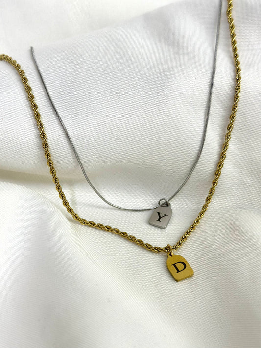 Cadena con dije mini personalizada