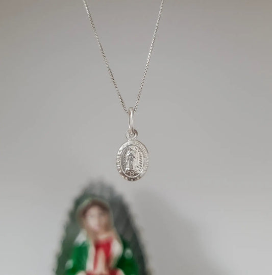 Cadena virgen de Guadalupe en plata