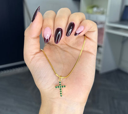 Cadena cruz circón verde en acero para dama - Extravaganza accesorios