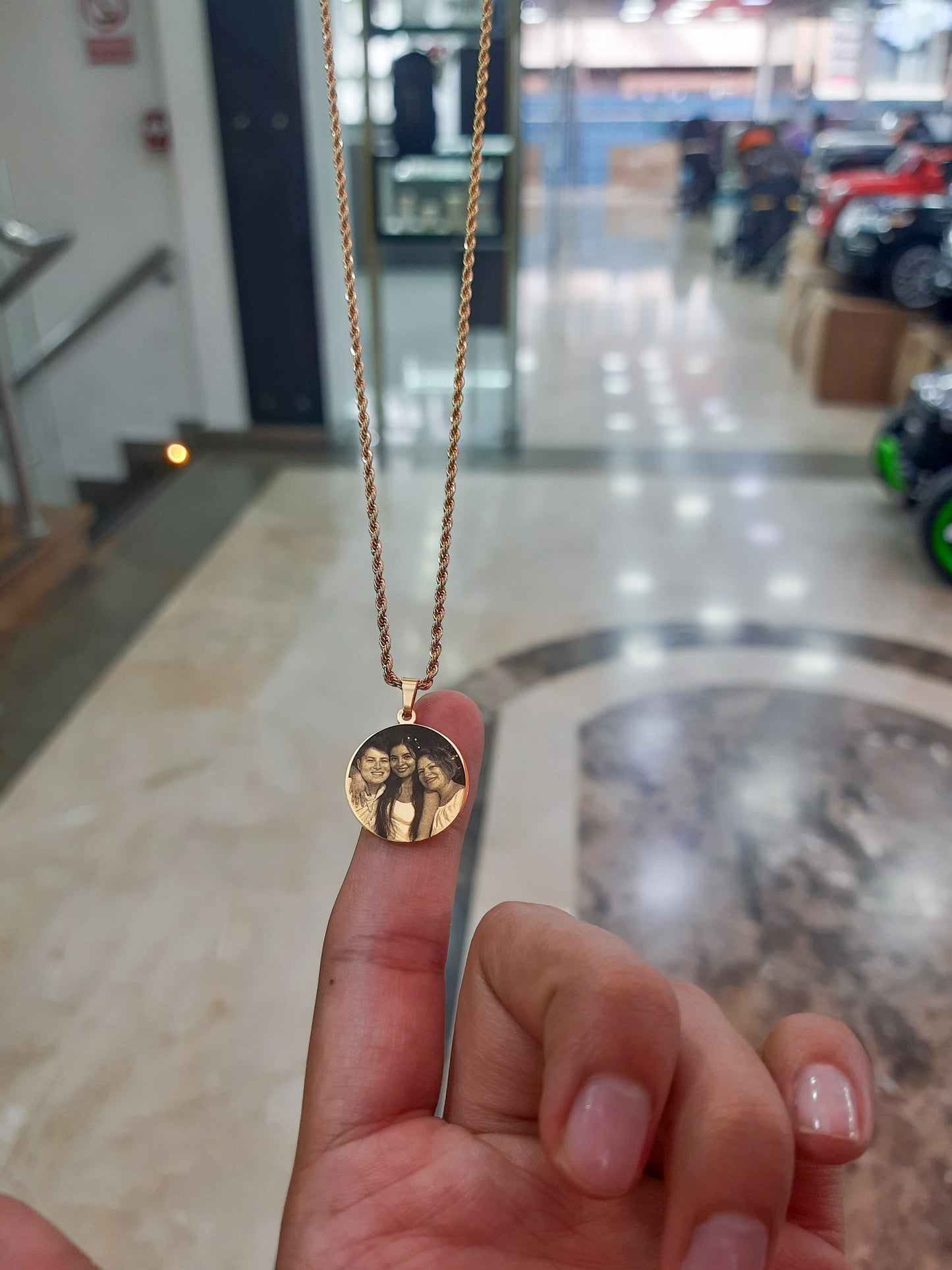 Cadena recuerdo con dije grabado a láser 60 cm - Extravaganza accesorios