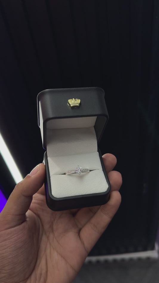 Anillo promesa con baño en plata